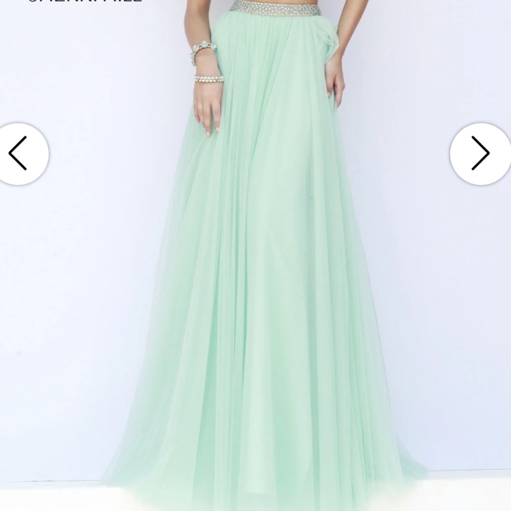 Sherri Hill Two Piece Prom Gown Mint Green Size 6 - Picture 6 of 6